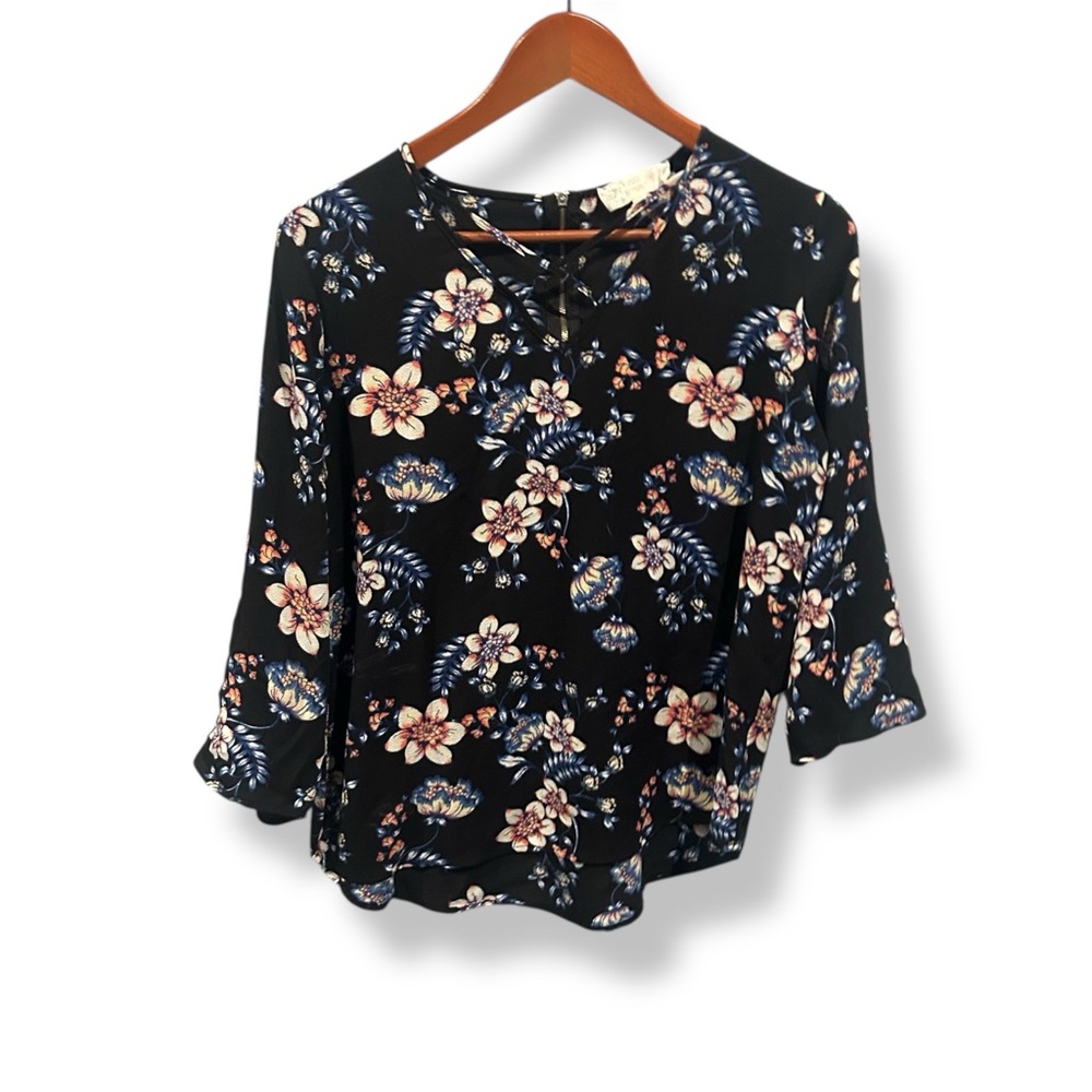 [Pink Republic] BOGO $1 Black Floral Blouse